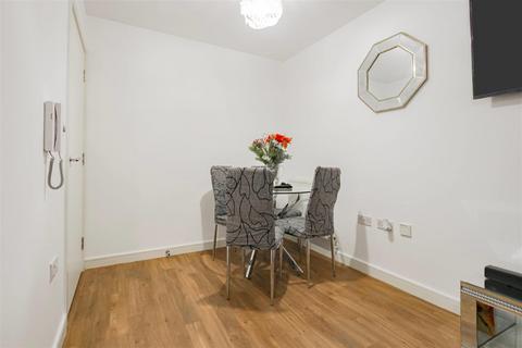 1 bedroom flat for sale, Samas Way, Crayford, Kent