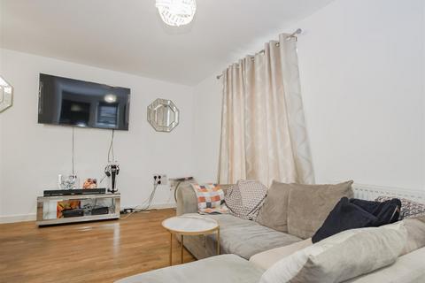 1 bedroom flat for sale, Samas Way, Crayford, Kent