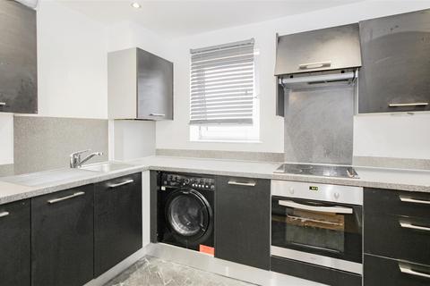 8 Samas Way, Crayford, Dartford, DA1 4FP