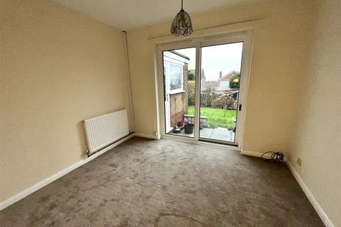 2 bedroom semi-detached bungalow to rent, Dryden Close, Dukinfield SK16