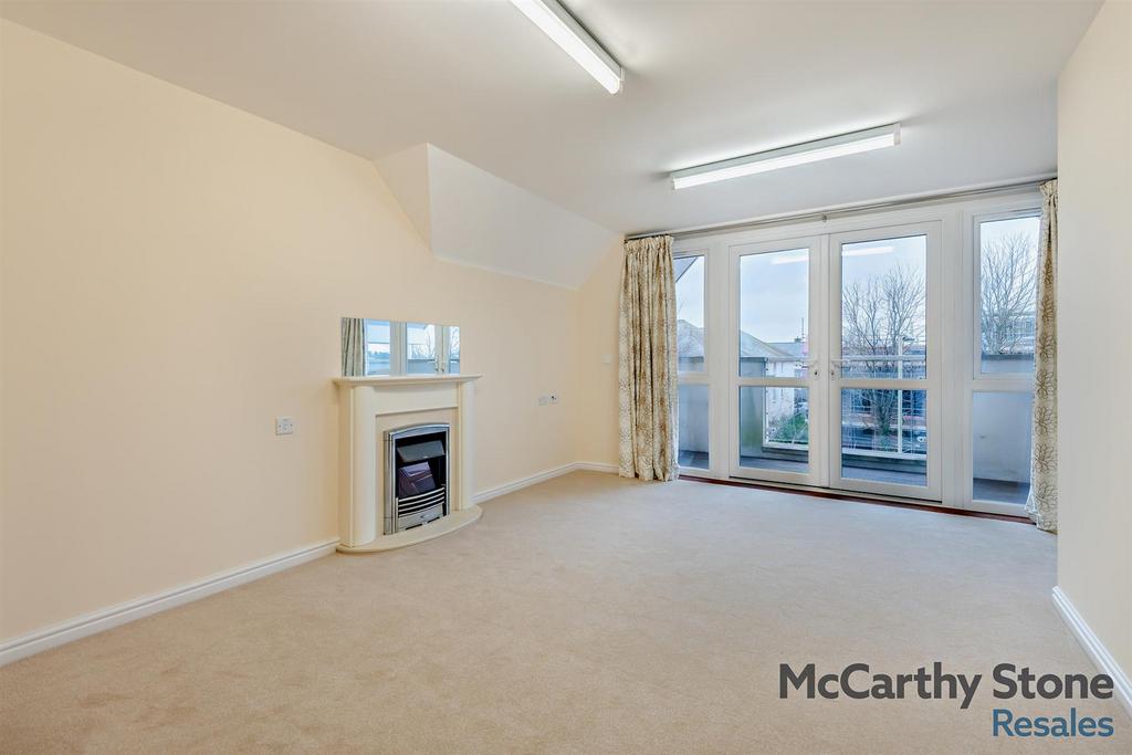 8630643-interior10-800.jpg