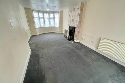 3 bedroom terraced house for sale, Beverley Road, Luton, Bedfordshire, LU4 8EU