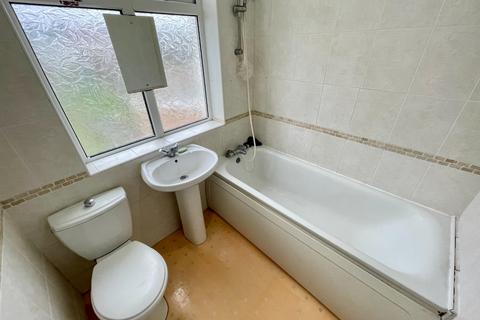 8 Beverley Road, Luton, LU4 8EU