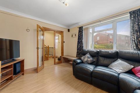 3 bedroom semi-detached house for sale, Brittain Drive, Grantham NG31