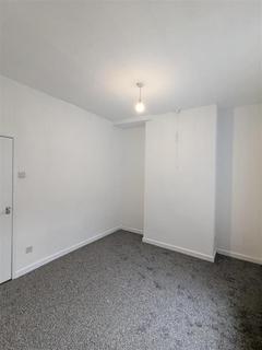 2 bedroom terraced house to rent, Veevers Street, Burnley BB12