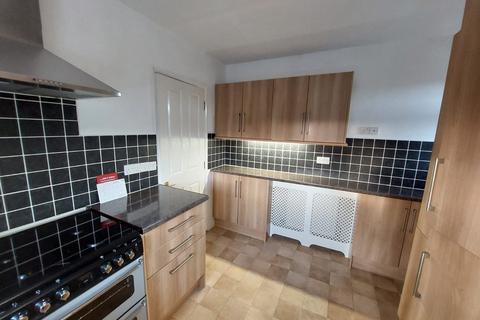 2 bedroom maisonette to rent, Kingsfield, Southampton SO31