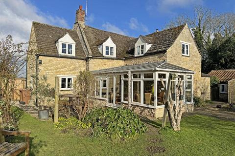 4 bedroom cottage for sale, Bainton Green Road, Ashton, Stamford