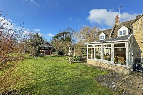 4 bedroom cottage for sale, Bainton Green Road, Ashton, Stamford