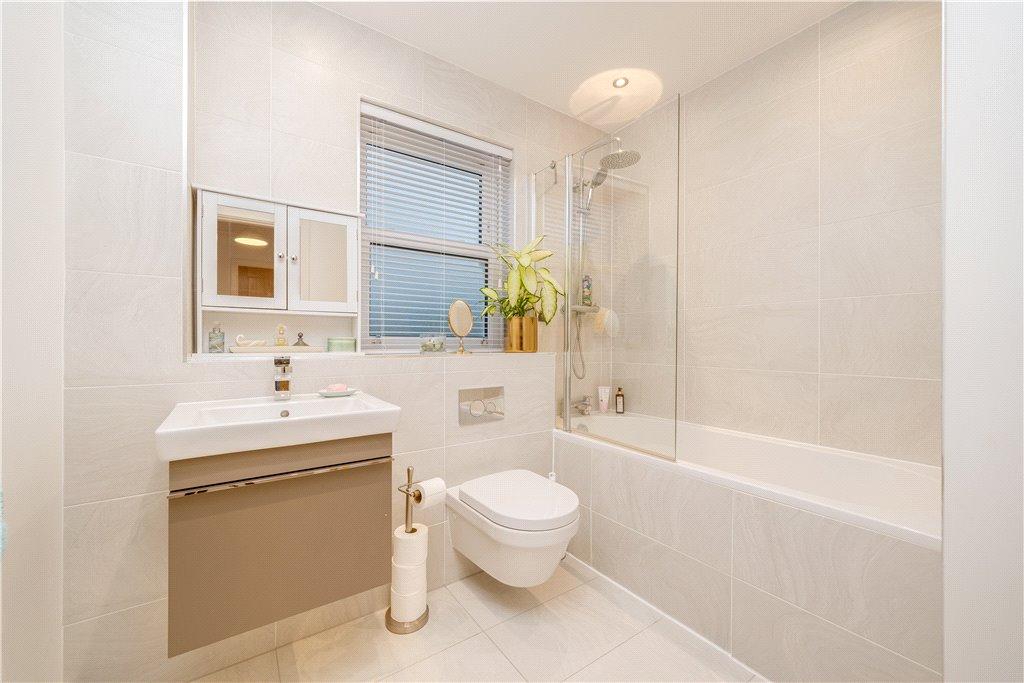 Modern Bathroom