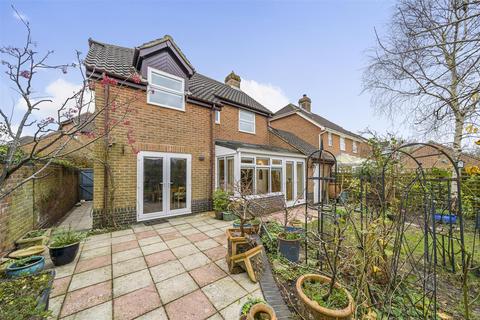 3 bedroom detached house for sale, Trimaran Road, Warsash SO31