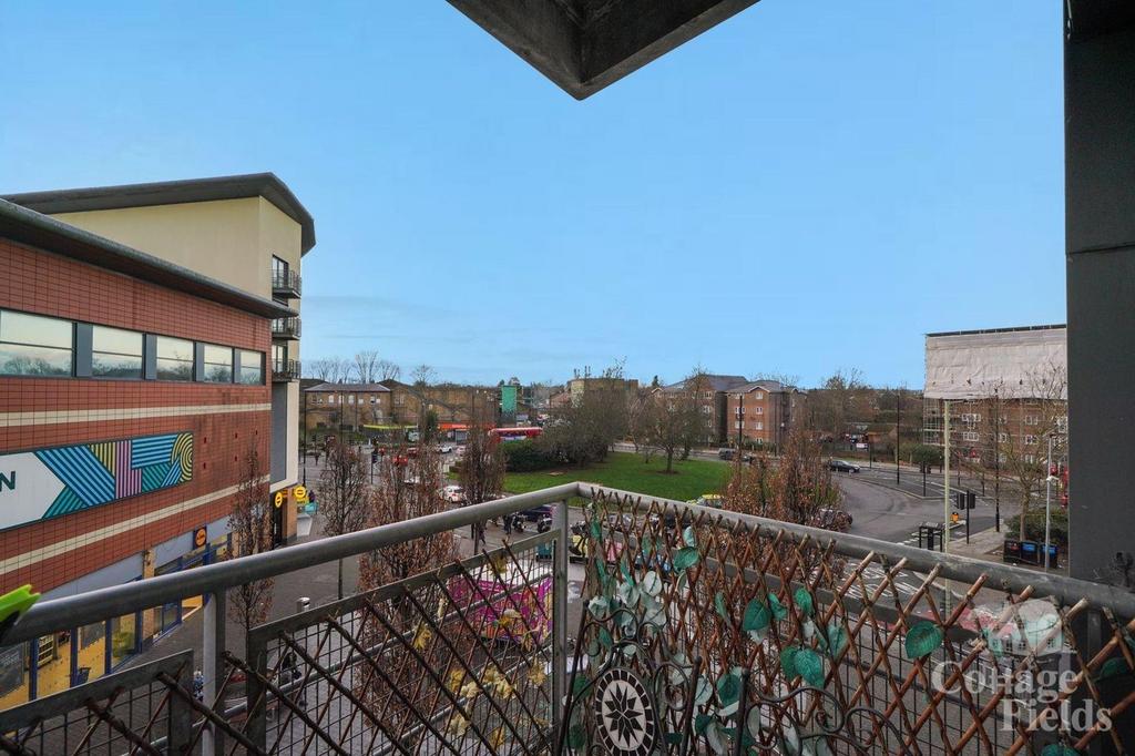 Flat 13, Geary Court - xg Bo MXJu R8 Gqm FNW1 CCy.jpg
