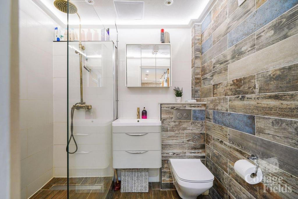 Flat 13, Geary Court - HWe JX3 K5 Bkqs Lw FESJAg.jpg