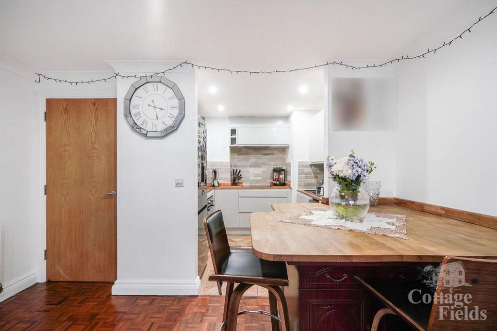 Flat 13, Geary Court - EPEIk UNZql XZHa F4 Zl3 O -...