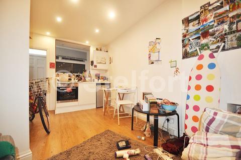 1 bedroom flat to rent, Kentish Town Road, NW1