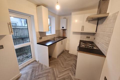 1 bedroom flat to rent, Luton Road, Chatham ME4