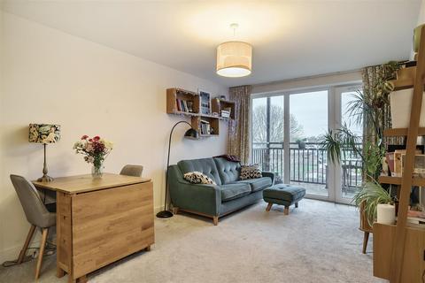 2 bedroom flat for sale, Watson Place, London