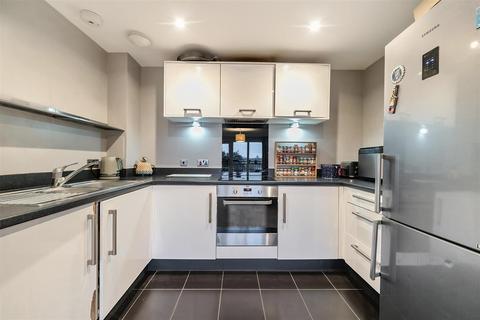 2 bedroom flat for sale, Watson Place, London