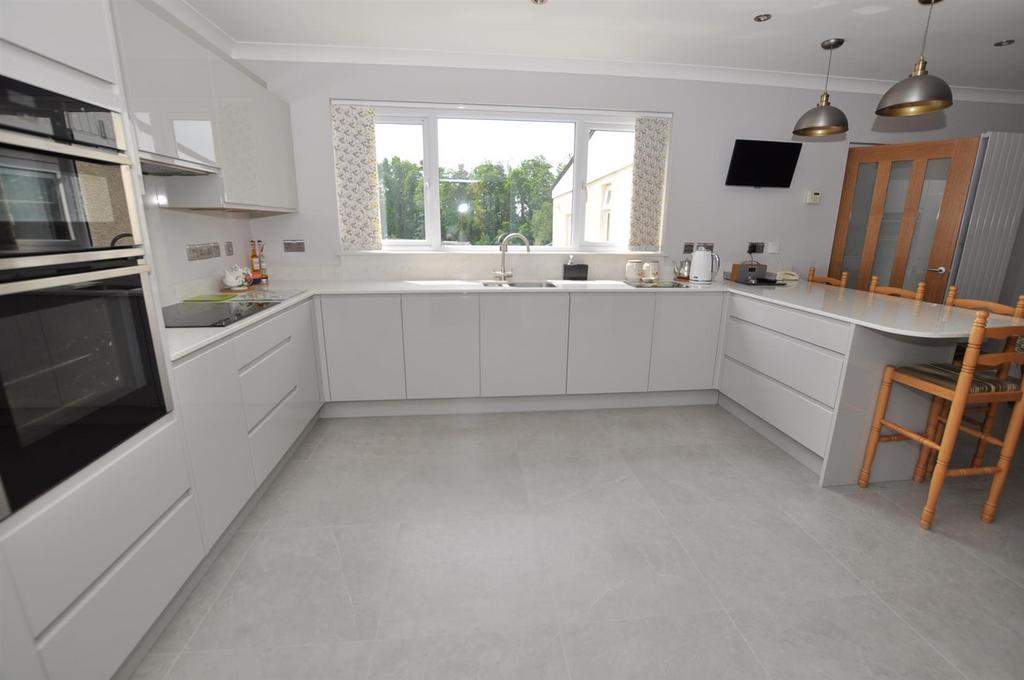 Kitchen/Dining/Family Room
