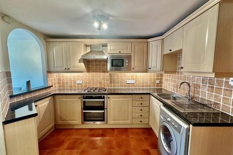 2 bedroom flat for sale, Weydon Lane, Farnham