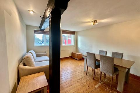 2 bedroom flat for sale, Weydon Lane, Farnham