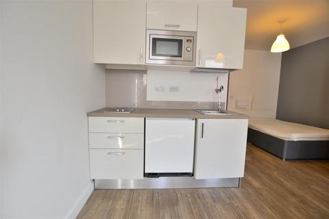 Studio to rent, 2 Moorfields, City Centre