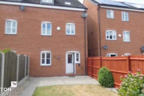 4 bedroom townhouse to rent, Waterfields, Retford DN22