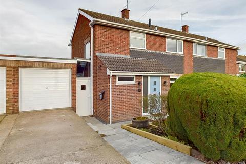 3 bedroom semi-detached house for sale, Grafton Close, Malvern