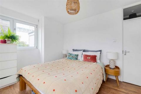 1 bedroom flat to rent, Crosby Row, London SE1