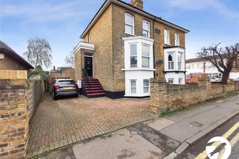 2 bedroom flat to rent, Upton Road, Bexleyheath, DA6