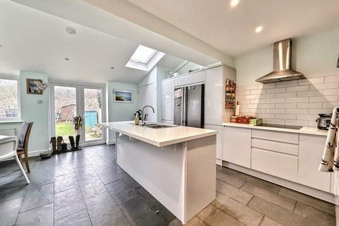 3 bedroom terraced house for sale, Bridport