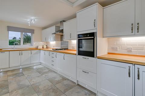 3 bedroom end of terrace house for sale, 4 Cliff Gardens, Cliff Road, Bridgnorth