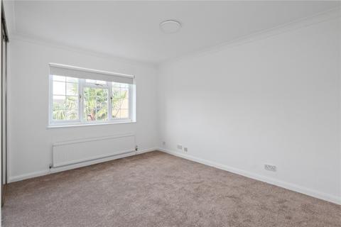 4 bedroom terraced house to rent, Burcote, Gower Road, Werybridge, Surrey, KT13