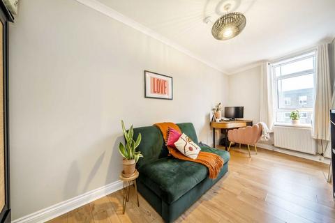 2 bedroom flat for sale, Streatham Hill, London SW2