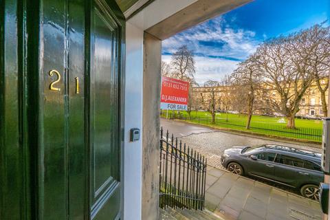 2 bedroom flat for sale, 21/1 (GF) Ainslie Place, New Town, Edinburgh, EH3