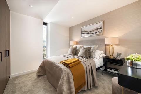 2 bedroom flat for sale, Landmark Pinnacle, Westferry Road, Isle Of Dogs, London, E14