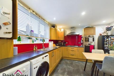 3 bedroom end of terrace house for sale, Beechwood Close, Sherburn In Elmet, Leeds