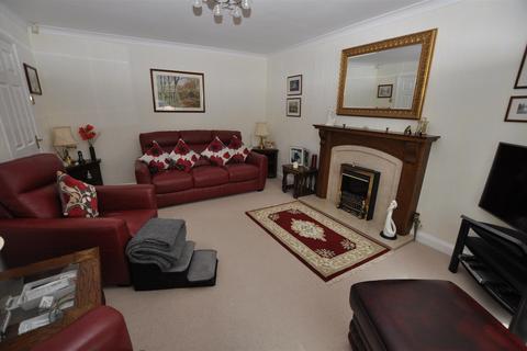 3 bedroom detached bungalow for sale, Old Road, Burton-On-Trent DE14