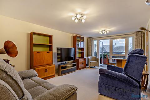 2 bedroom apartment for sale, Trelawny House, Bar Road, Falmouth, TR11 4FJ