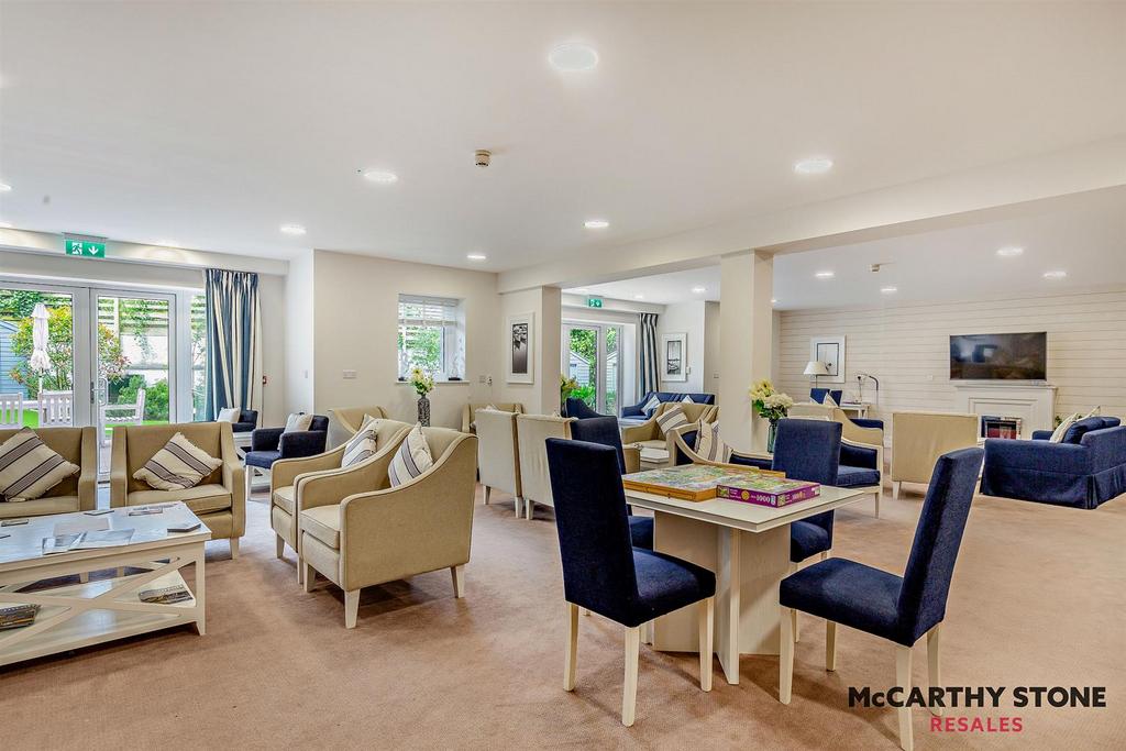 Homeowners Lounge