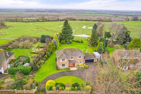 3 bedroom detached house for sale, Casthorpe Road, Grantham NG32