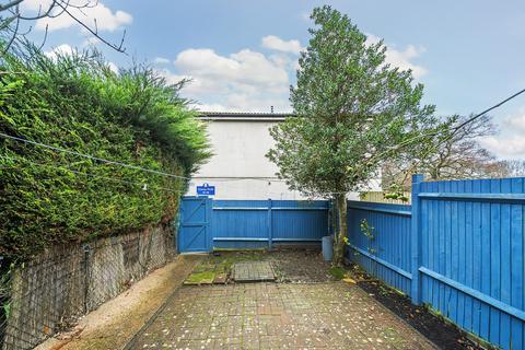 68 Crocus Field, Barnet, EN5 2UB