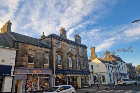 4 bedroom flat to rent, Bell Street, St Andrews, KY16