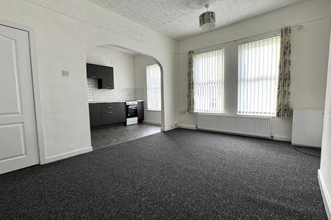 3 bedroom apartment to rent, Alderley Avenue, Claughton,