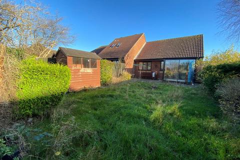 1 bedroom semi-detached bungalow for sale, The Cedars, Hailsham