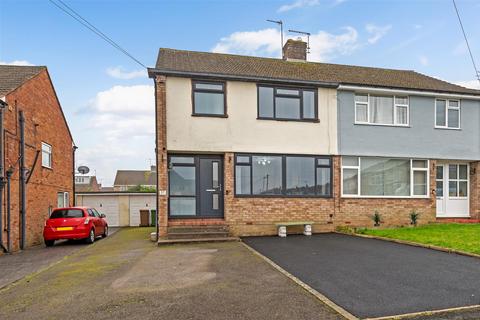 3 bedroom semi-detached house for sale, Manor Avenue South, Kidderminster