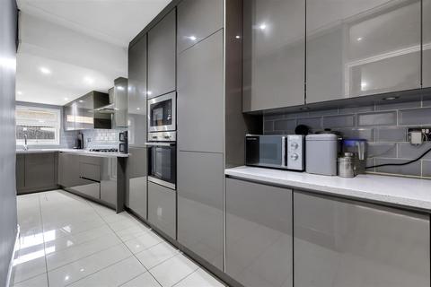 17 Livingstone Road, Southall, UB1 1PH