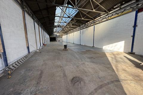 Industrial unit to rent, Bay 3, 875-901 Tyburn Road, Erdington, Birmingham, B24 9NY