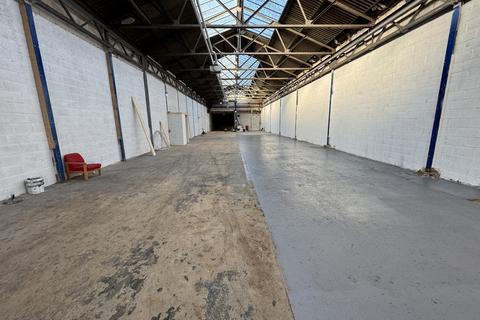 Industrial unit to rent, Bay 3, 875-901 Tyburn Road, Erdington, Birmingham, B24 9NY