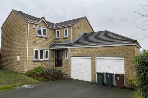 4 bedroom detached house to rent, Highfell Rise, Keighley BD22