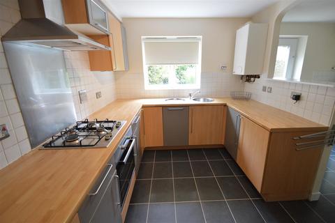 4 bedroom house to rent, Jackson Crescent, Manchester M15